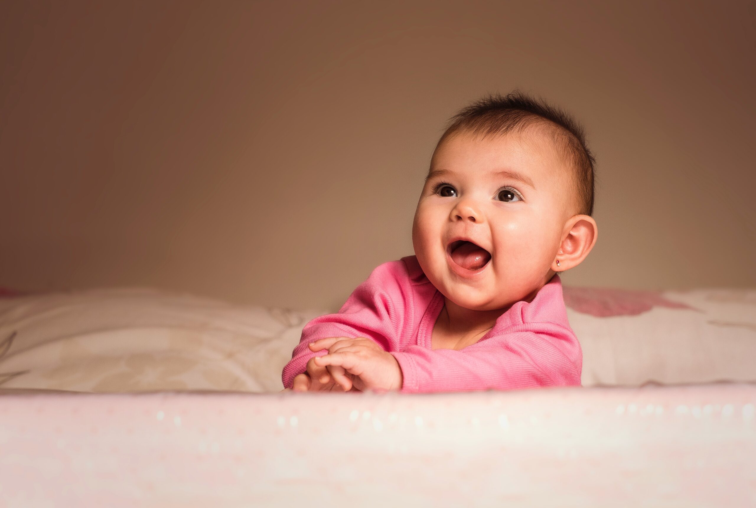 Read more about the article 5 maneiras de estimular o desenvolvimento cognitivo do bebê